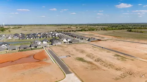 View/Area - 9325 Cheek Ranch Rd, Yukon, OK 73099 photo 8 of 12