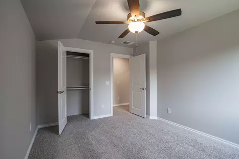 Bedroom - 9325 Cheek Ranch Rd, Yukon, OK 73099 photo 7 of 14
