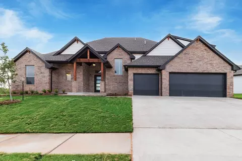 Exterior - 9325 Cheek Ranch Rd, Yukon, OK 73099 photo 4 of 34