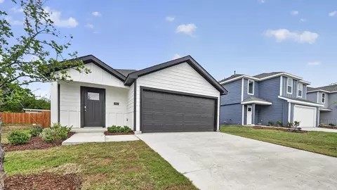 407 Boulder Ridge Rd, Sherman, TX 75092