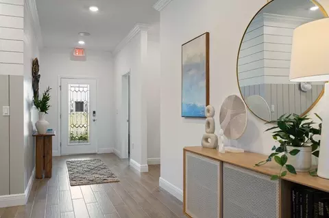 Entry Way - 62 Judah Ln, Sebastian, FL 32958 photo 3 of 4