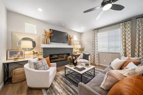 Living - 21880 E 46th Pl, Aurora, CO 80019 photo 2 of 3