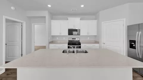 Kitchen - 88 Gateway Dr, Jackson, TN 38305 photo 3 of 17