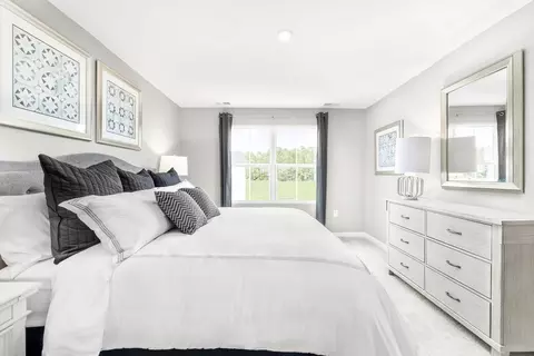 Bedroom - 52 Pultz Rd, Dayton, OH 45431 photo 1 of 5