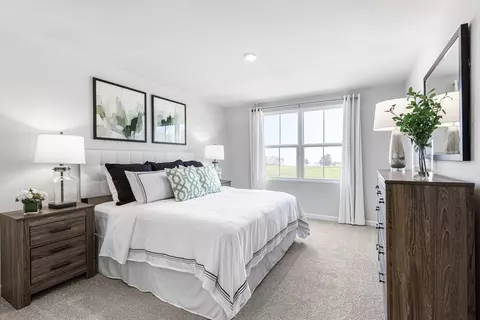 Bedroom - 52 Pultz Rd, Dayton, OH 45431 photo 5 of 5