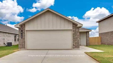 204 15th St, Wolfforth, TX 79382