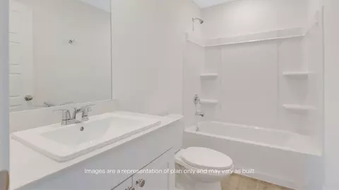 Bath - 204 15th St, Wolfforth, TX 79382 photo 1 of 2
