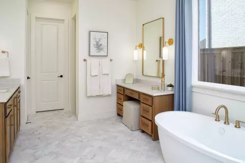 Bath - 620 Donegal Dr, Celina, TX 75009 photo 5 of 15