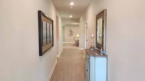Entry Way - 515 Bridgeway St, Canton, MS 39046 photo 1 of 9