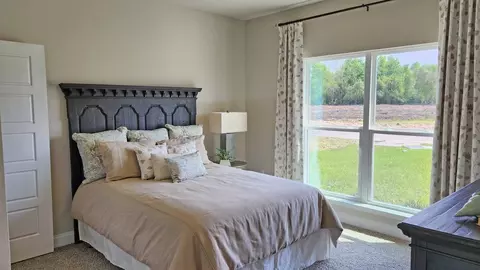 Bedroom - 515 Bridgeway St, Canton, MS 39046 photo 4 of 18
