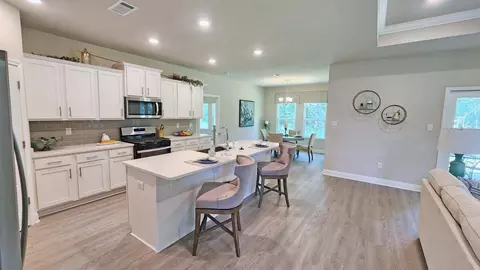 Kitchen - 515 Bridgeway St, Canton, MS 39046 photo 2 of 5