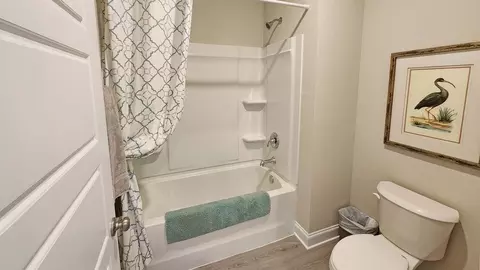 Bath - 515 Bridgeway St, Canton, MS 39046 photo 4 of 11