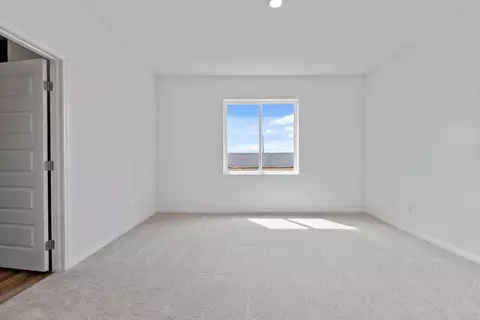 Bedroom - 5124 Beaverhead Ave, Bakersfield, CA 93306 photo 3 of 4