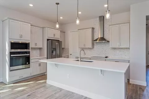 Kitchen - 10186 Pearson Ave, Orlando, FL 32827 photo 2 of 9