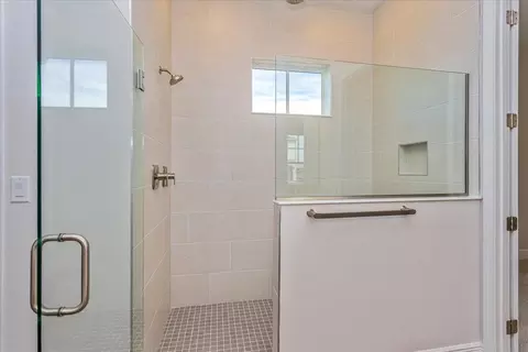 Bath - 10186 Pearson Ave, Orlando, FL 32827 photo 2 of 5