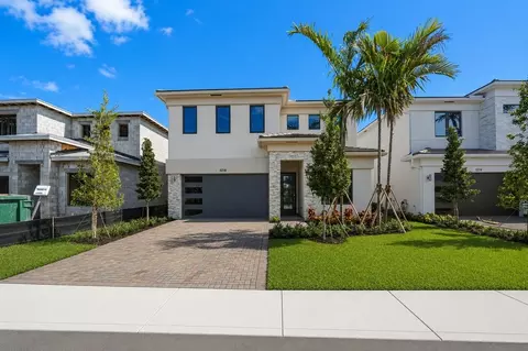 1016 Raleigh Way, Wellington, FL 33414