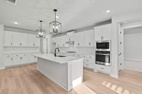 Kitchen - 828 Sanger Ln, Leander, TX 78641 photo 1 of 2