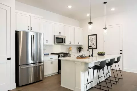 8020 Bird Song Cir, Austin, TX 78745