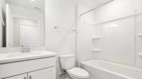 Bath - 302 Sefton Dr, Jamestown, NC 27282 photo 3 of 7