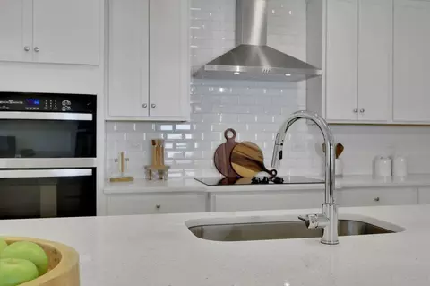 Kitchen - 182 Brook Forest Dr, Saint Augustine, FL 32092 photo 6 of 15