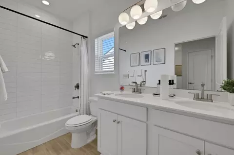 Bath - 182 Brook Forest Dr, Saint Augustine, FL 32092 photo 1 of 7