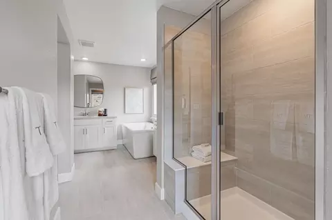 Bath - 6419 Juniper Dr, Thornton, CO 80602 photo 5 of 5