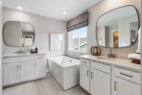 Bath - 6419 Juniper Dr, Thornton, CO 80602 photo 4 of 5