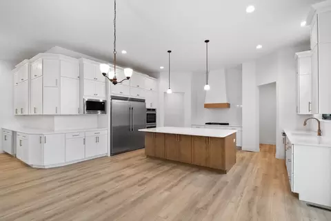 Kitchen - Cambrium Ct., Wentzville, MO 63385 photo 2 of 3