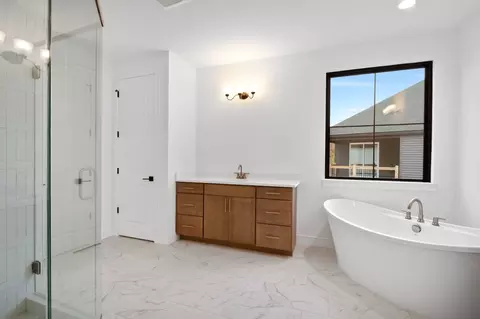 Bath - Cambrium Ct., Wentzville, MO 63385 photo 2 of 4