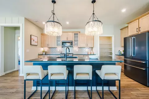 Kitchen - 5469 Sheldon Close, Middletown, OH 45005 photo 2 of 16