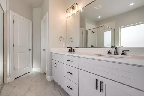Bath - Springfield Rd, Springtown, TX 76082 photo 4 of 4