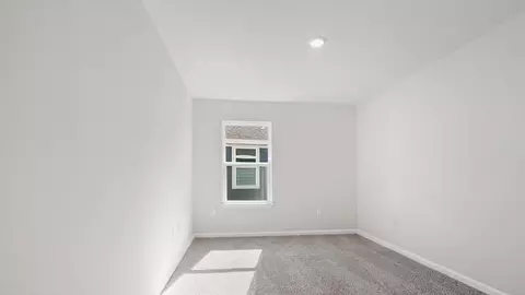 Bedroom - 275 Eunola Ln, Freeport, FL 32439 photo 5 of 6