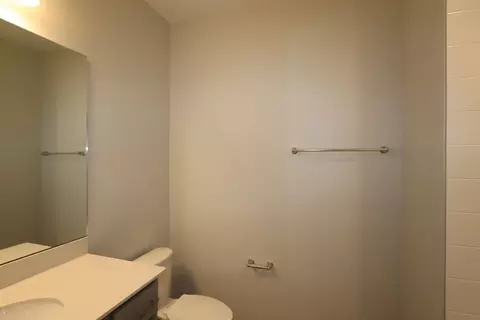Bath - 1393 Hyde St, Saint Cloud, FL 34771 photo 1 of 2