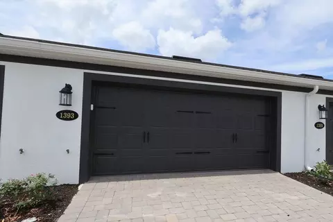 Exterior - 1393 Hyde St, Saint Cloud, FL 34771 photo 5 of 11