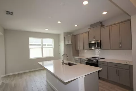 Kitchen - 1393 Hyde St, Saint Cloud, FL 34771 photo 4 of 4