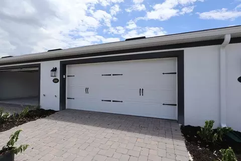 Exterior - 1393 Hyde St, Saint Cloud, FL 34771 photo 11 of 14