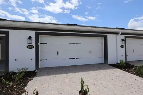 Exterior - 1393 Hyde St, Saint Cloud, FL 34771 photo 9 of 14