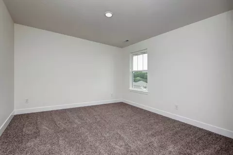 Bedroom - 822 S Ridgemont Dr, Nixa, MO 65714 photo 2 of 4