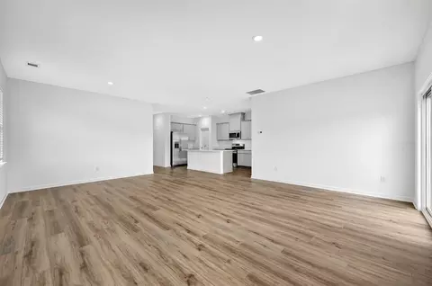 Living - 105 Kanza Trl, Perry, GA 31069 photo 3 of 3