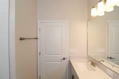 Bath - 5296 High Line Dr, Saint Cloud, FL 34771 photo 3 of 9