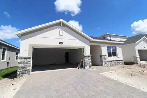 Exterior - 5296 High Line Dr, Saint Cloud, FL 34771 photo 7 of 12