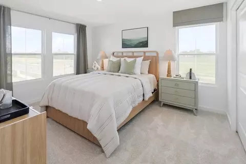 Bedroom - 2140 Ellen Dr, Springfield, OH 43528 photo 4 of 4