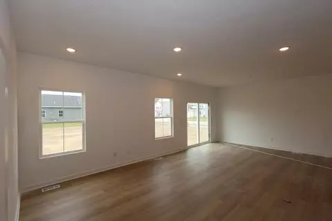 Living - 2140 Ellen Dr, Springfield, OH 43528 photo 1 of 1
