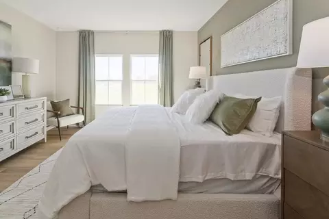 Bedroom - 2140 Ellen Dr, Springfield, OH 43528 photo 1 of 4