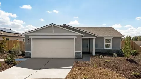Exterior - 8232 Regis Rd, Bakersfield, CA 93307 photo 1 of 5