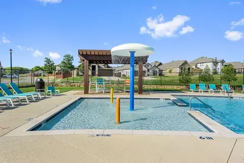 Exterior - 1006 Longbow Trl, Justin, TX 76247 photo 19 of 21