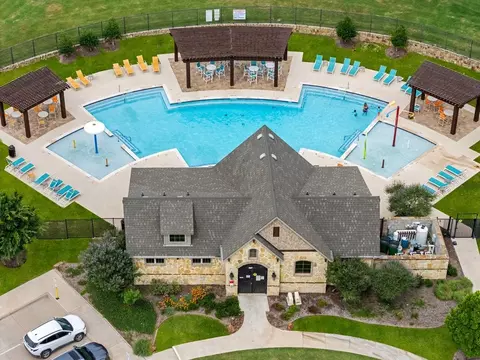 Exterior - 1006 Longbow Trl, Justin, TX 76247 photo 11 of 21