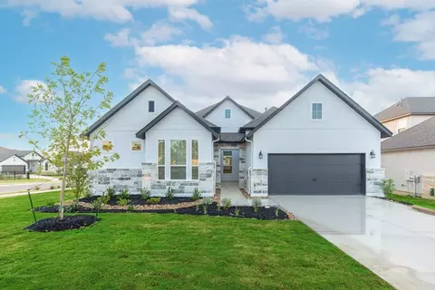 112 Grace Ave, Castroville, TX 78009