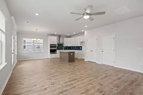 Living - 622 Sweetspire Trl, Seneca, SC 29678 photo 2 of 2