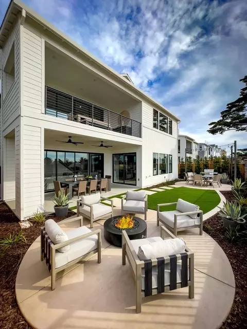 Exterior - 98 8th St, Marina, CA 93933 photo 5 of 14